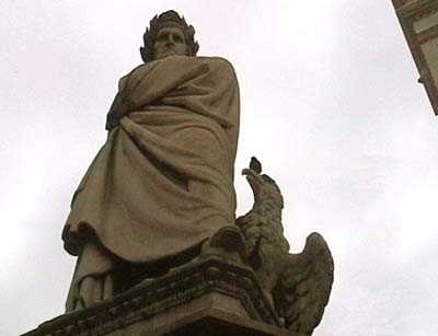 Statua di Dante in Santa Croce