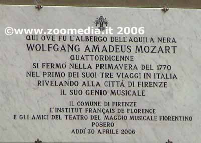 Targa con dedicata al soggiorno di Mozart a Firenze