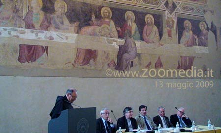 Padre Antonio di Marcantonio e il  tavolo dei conferenzieri